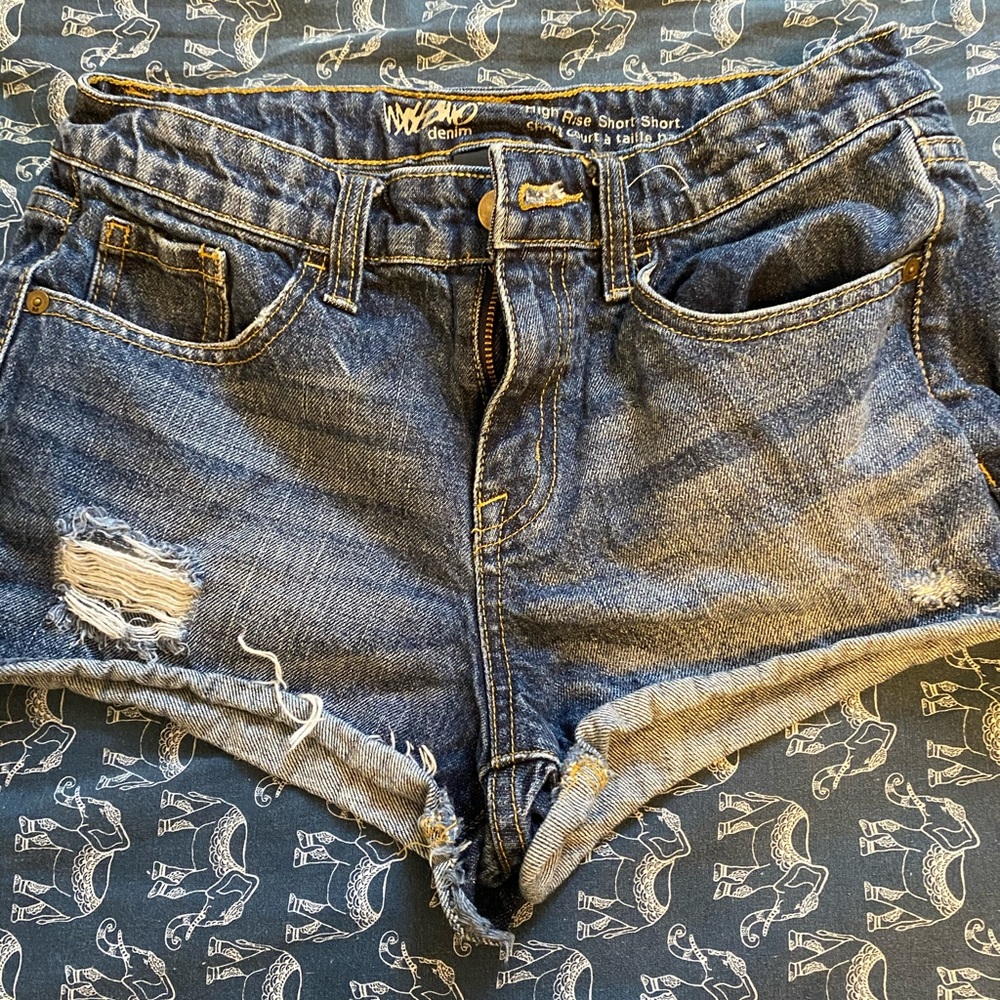 Short shorts